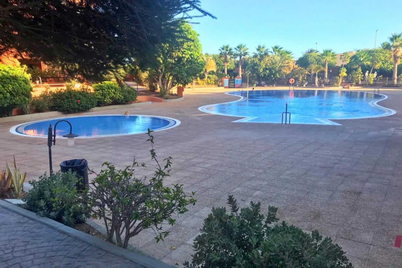 Beautiful Apartment In La Tejita With Pool กรานาดิลญา เด อาโบนา ภายนอก รูปภาพ